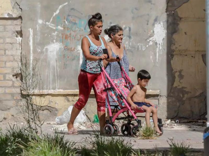 barrios pobres en sevilla